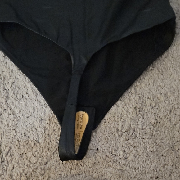 Black Popilush Faux Leather Bodysuit - Picture 4 of 5